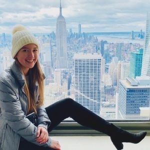 Meet your Posher, Mercedes